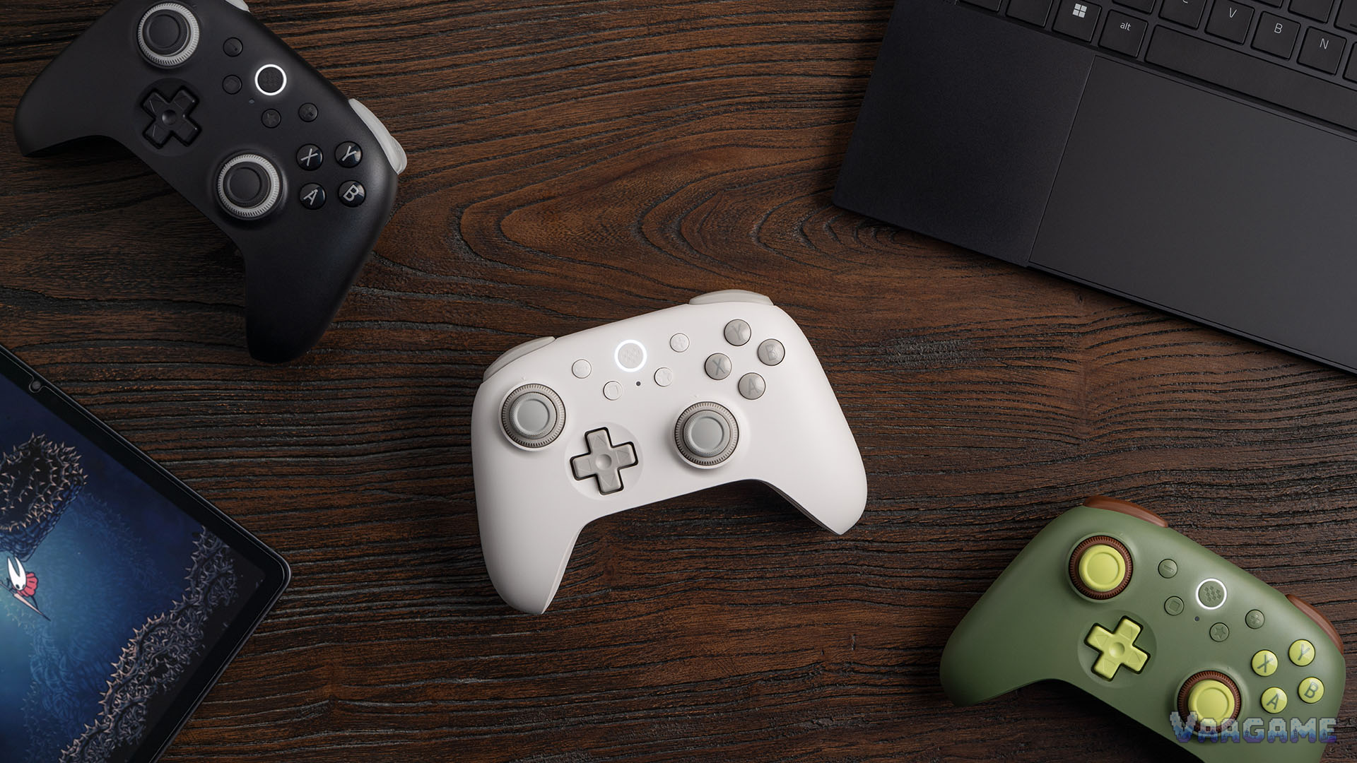8BitDo Ultimate 3C Plus controller in three colors official product image
